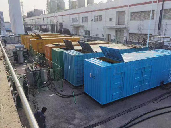 小金380V和690V电压的电缆线相同吗？